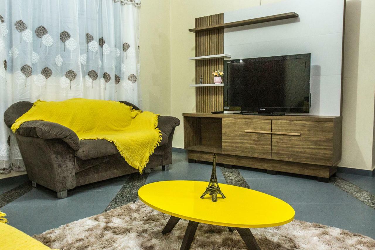 Casa Grande Com 2 Quartos E 1 Suite Foz do Iguaçu Eksteriør bilde
